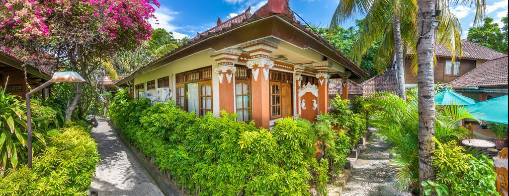 Paradise Palm Beach Bungalows And Dive Center Tulamben Екстериор снимка