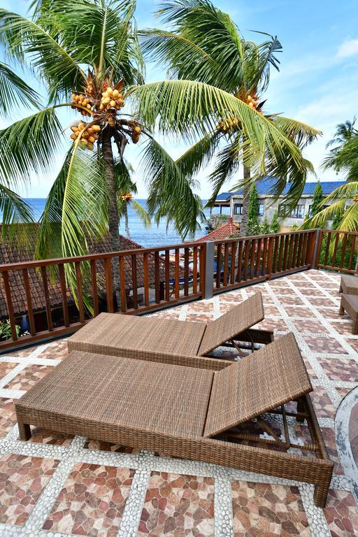 Paradise Palm Beach Bungalows And Dive Center Tulamben Екстериор снимка